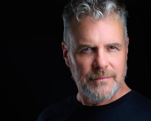 Pandorica Headshot Studio