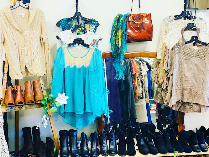 Nue 2 U Thrift Boutique