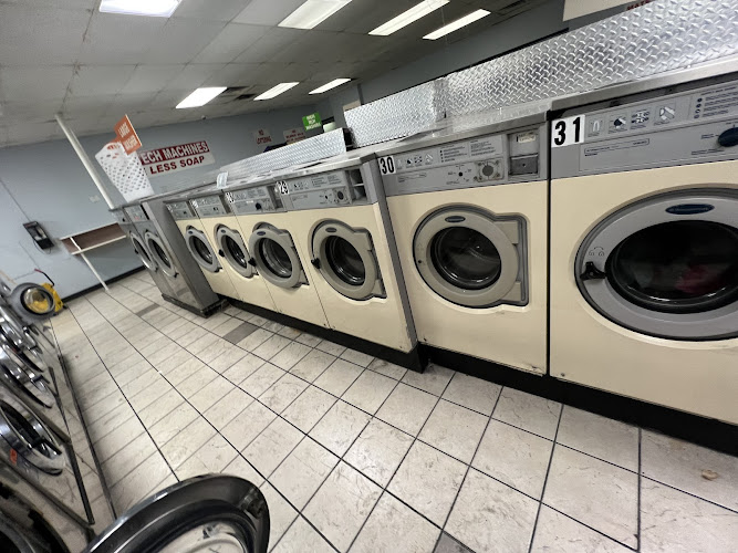 Wizard of suds laundromat