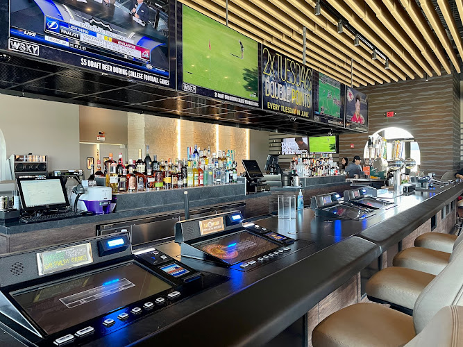 WSKY Bar + Grill