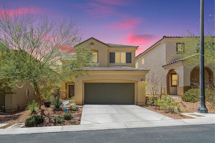 Maxine Peck Real Estate