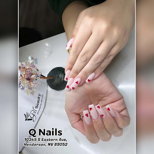 Q Nails